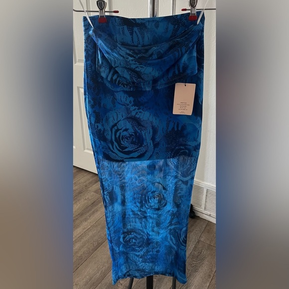 NWT 2 Piece Shein Bae Blue Floral Tube Top & Pencil Skirt Women’s size Small - Picture 2 of 6